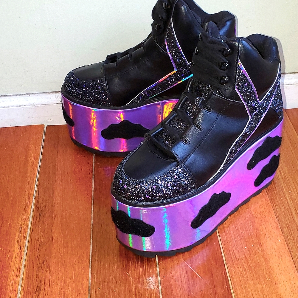 YRU NIGHT SKY QOZMO SIZE 8